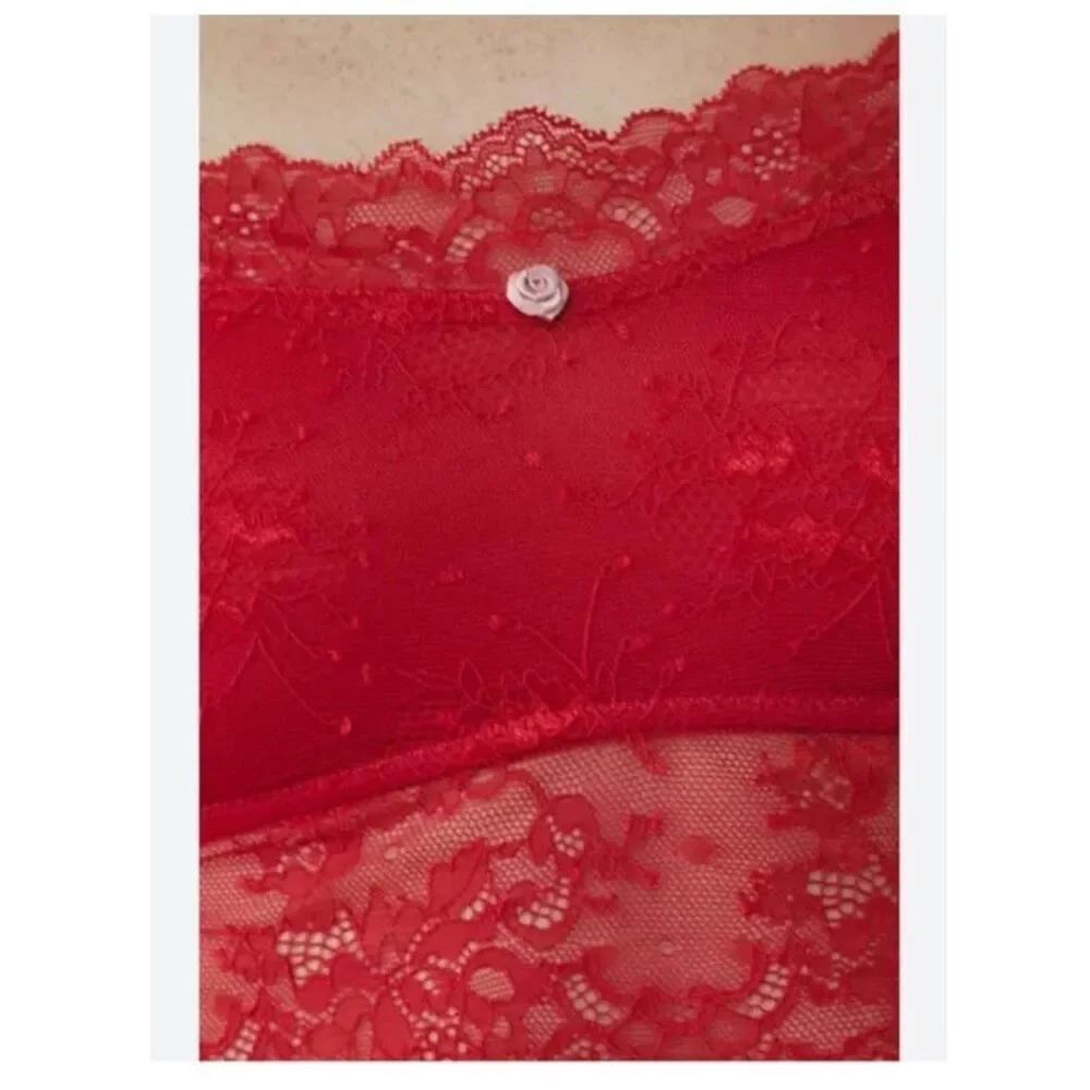 NWT Out From Under Red Lace Floral Bra Top / Bralette Off The Shoulder  Size XL